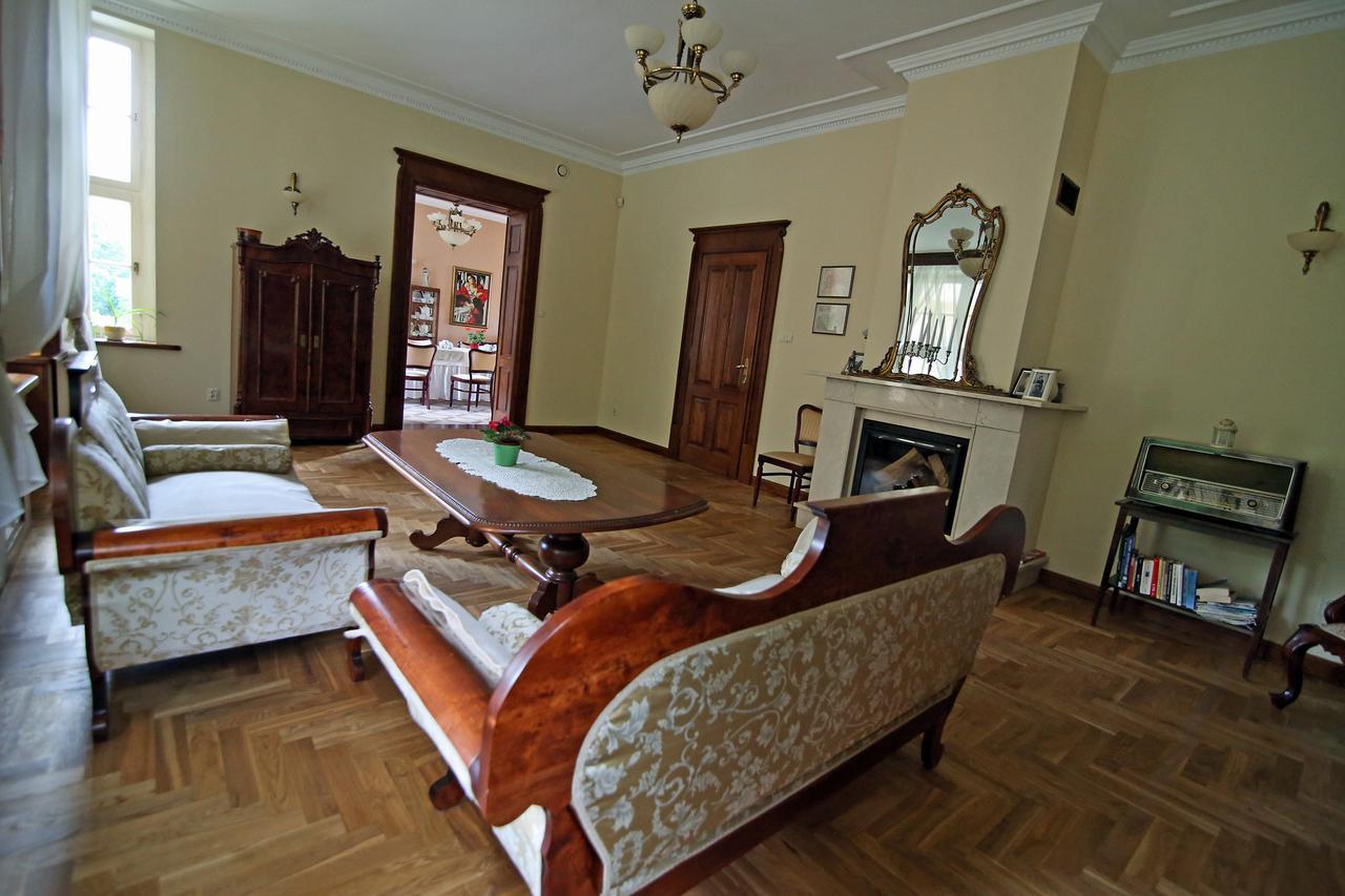 Dwor Bieland Bed & Breakfast Elblag Luaran gambar