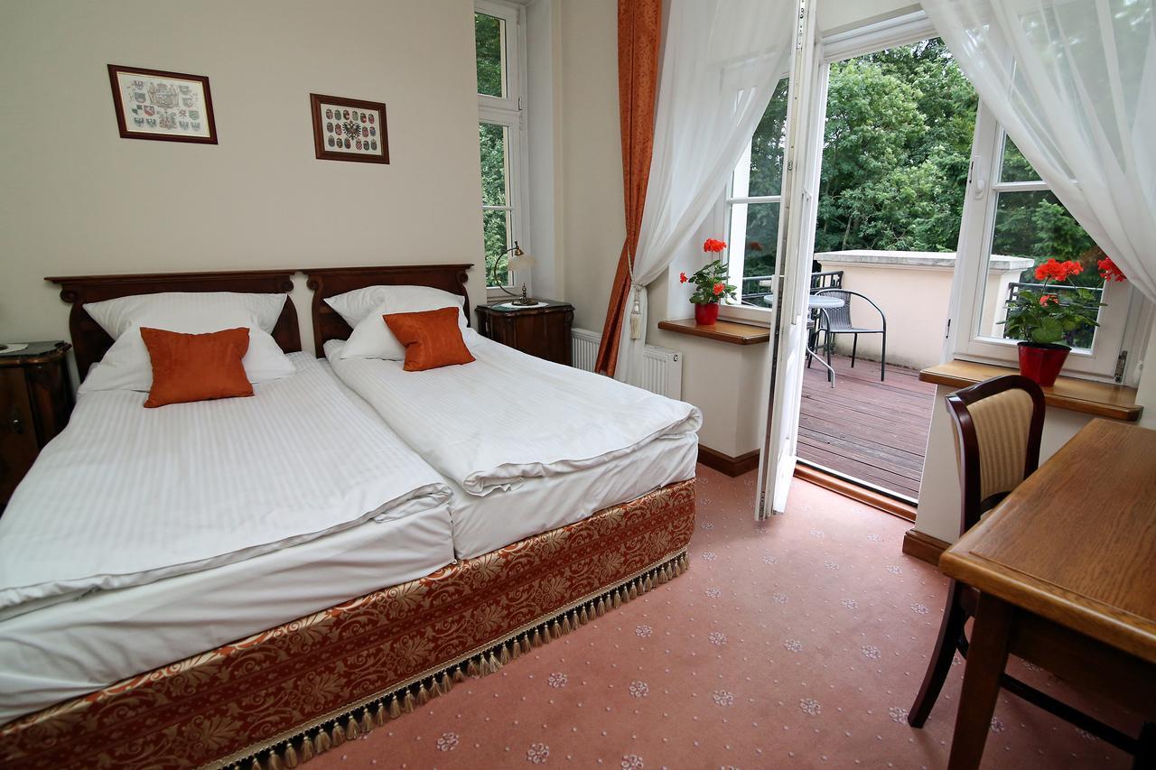 Dwor Bieland Bed & Breakfast Elblag Luaran gambar