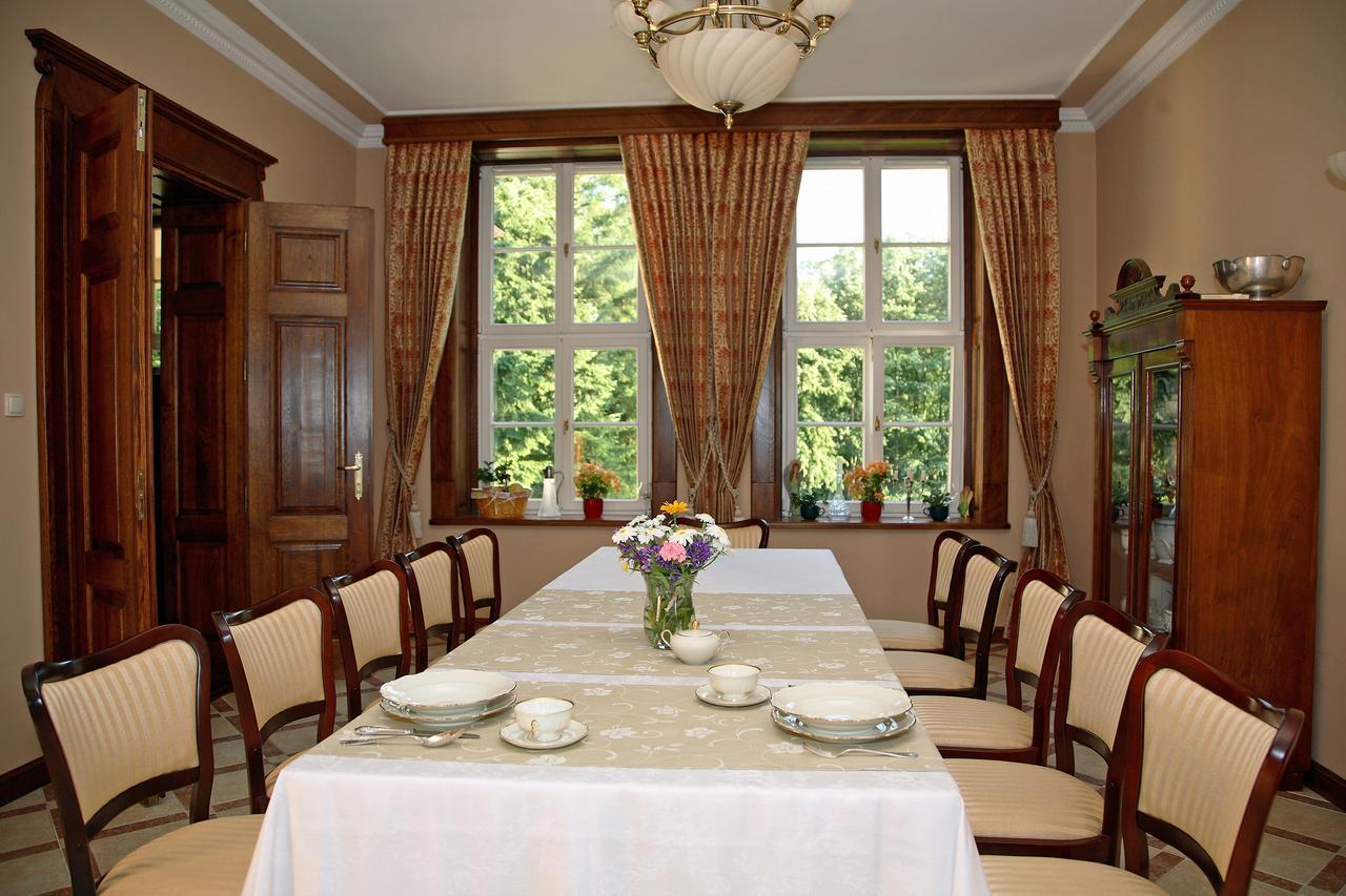 Dwor Bieland Bed & Breakfast Elblag Luaran gambar