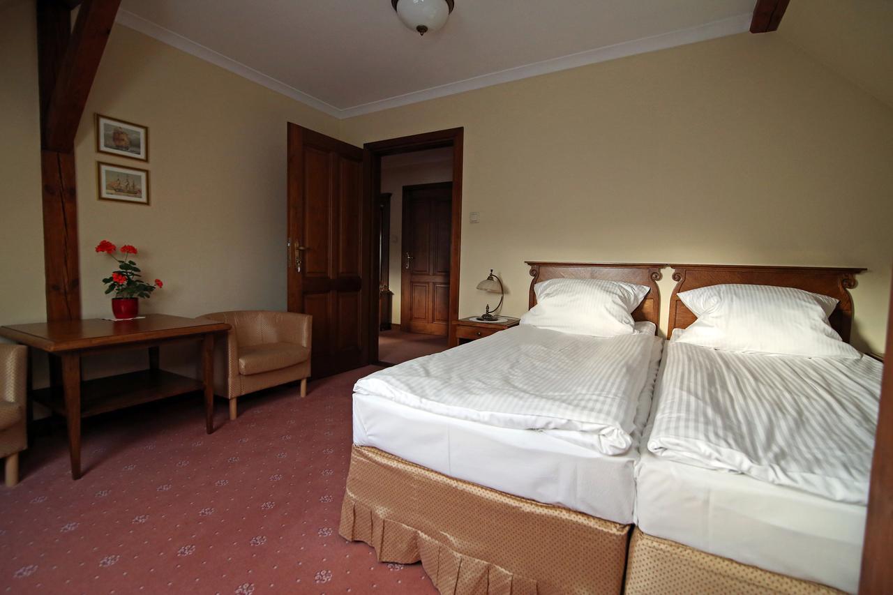 Dwor Bieland Bed & Breakfast Elblag Luaran gambar