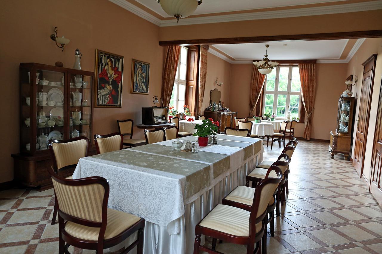 Dwor Bieland Bed & Breakfast Elblag Luaran gambar