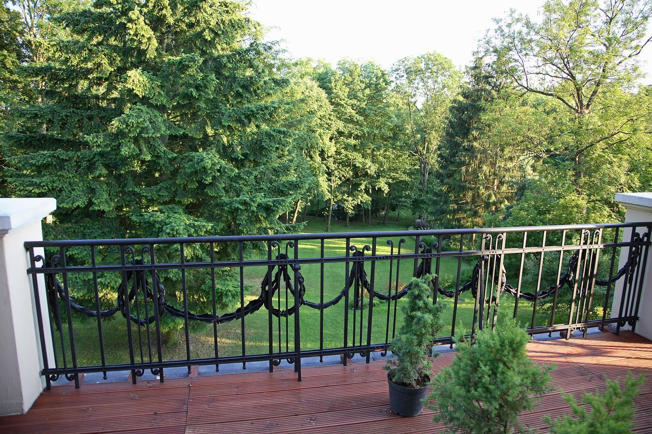 Dwor Bieland Bed & Breakfast Elblag Luaran gambar